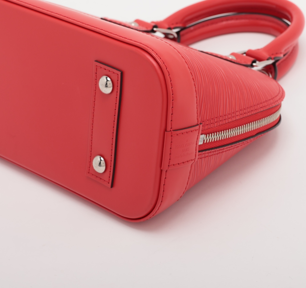 Pre-owned Louis Vuitton Red Epi Alma BB Tote