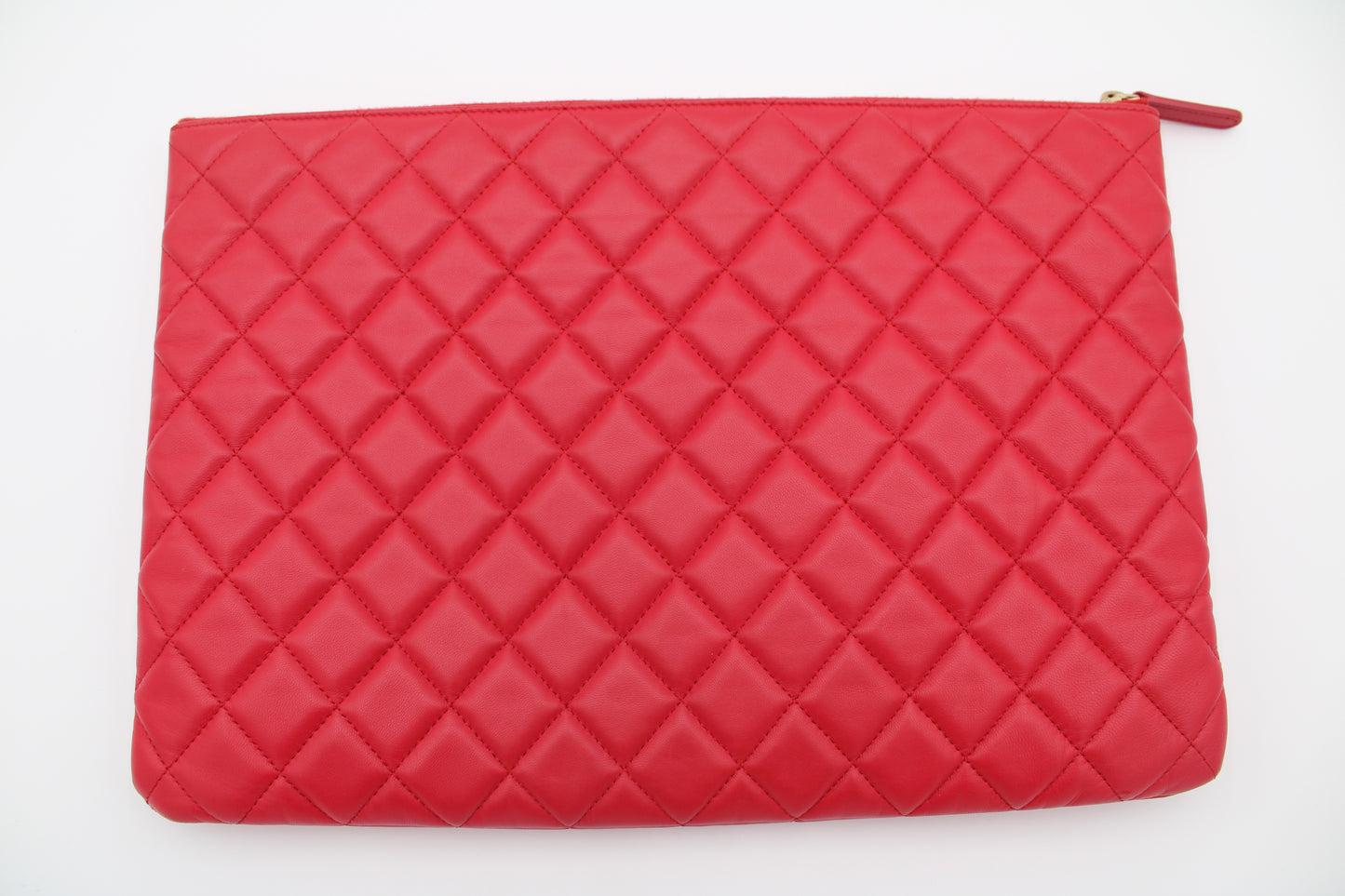 Pre-owned Chanel CC Matelasse Quilted Pouch