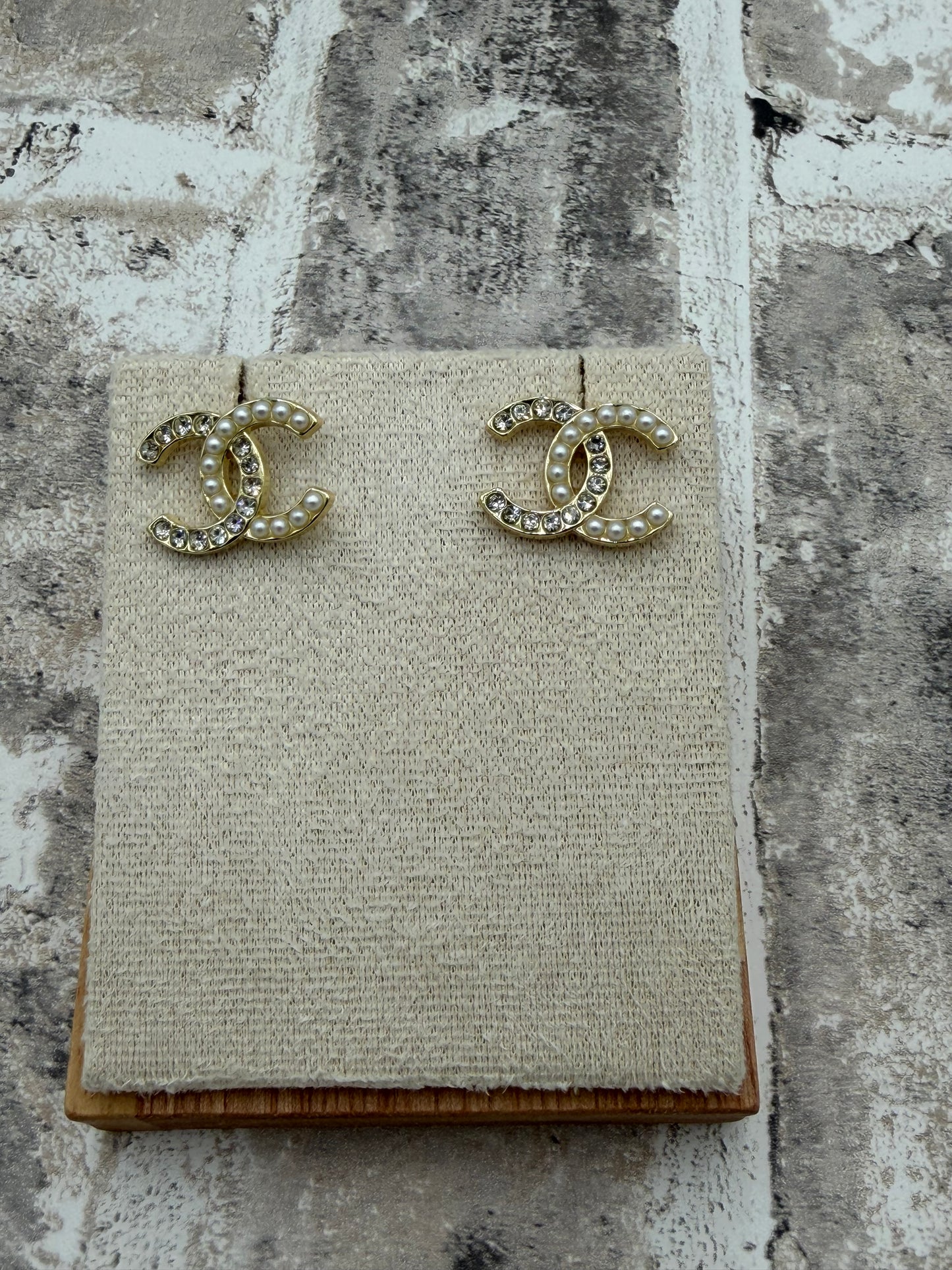 Up-cycled Gold Pearl/Crystal Earrings